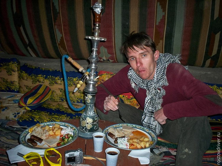 Ужин в деревне бедуинов