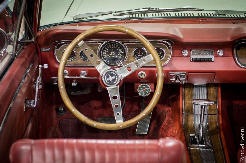 Приборная панель Ford Mustang 1967