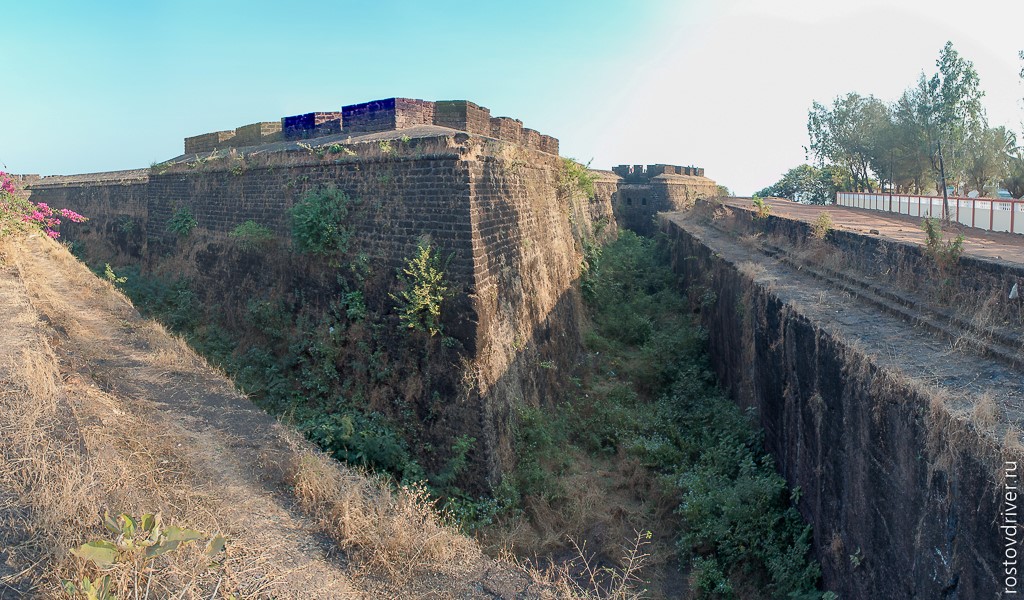 Ров вокруг форта Агуада