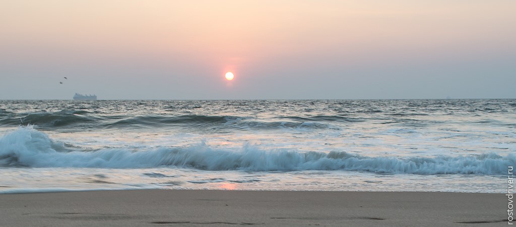 Закат на пляже в Гоа