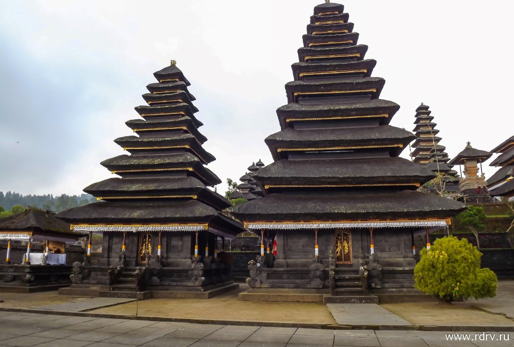 Храм на острове Бали