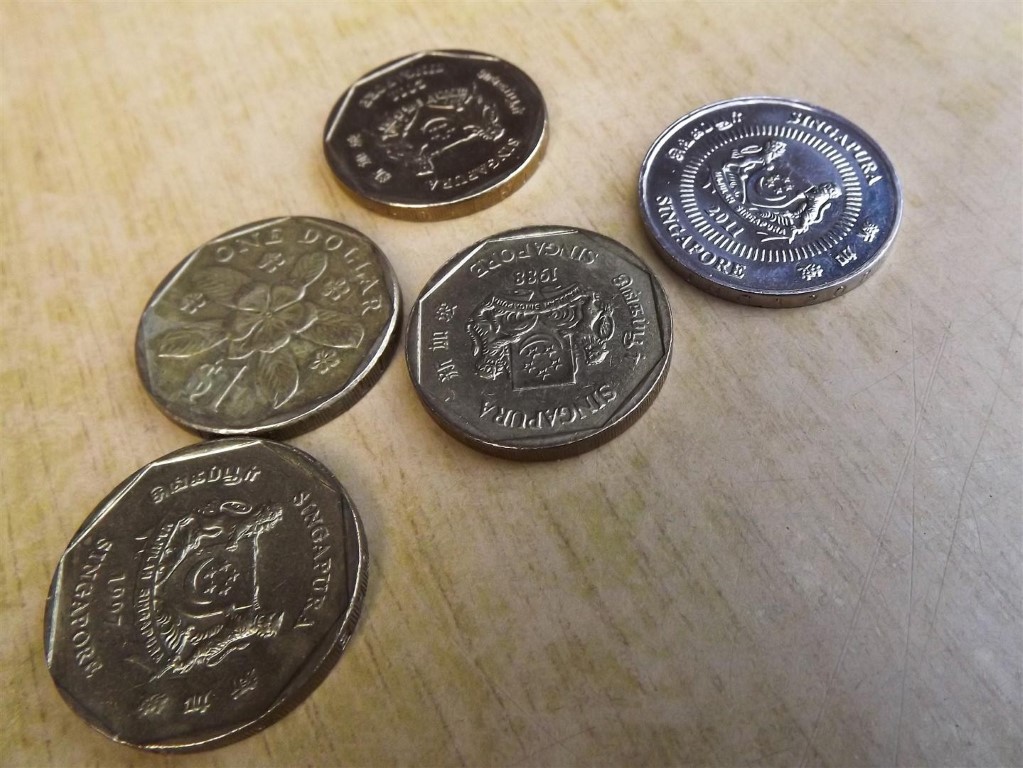 Сингапурские монеты (доллары и центы)