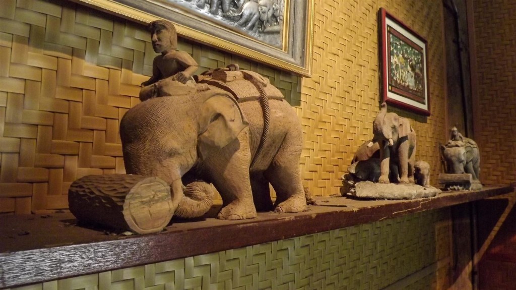 Статуэтки со слонами
