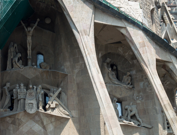Храм Святого Семейства (la Sagrada Família) 