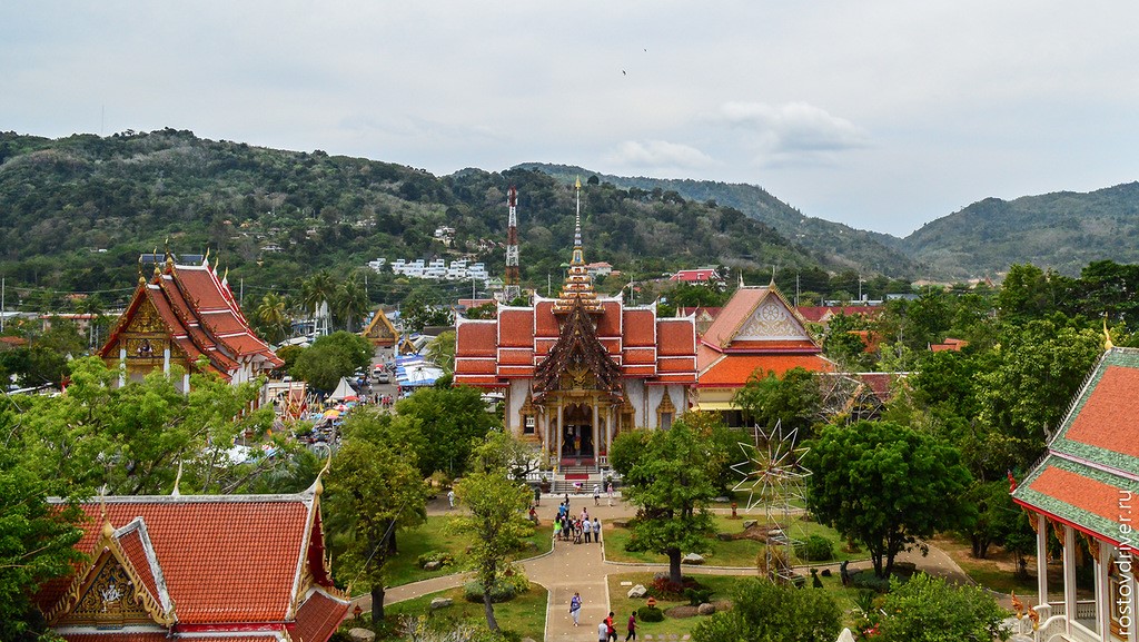 Вид с крыши храма