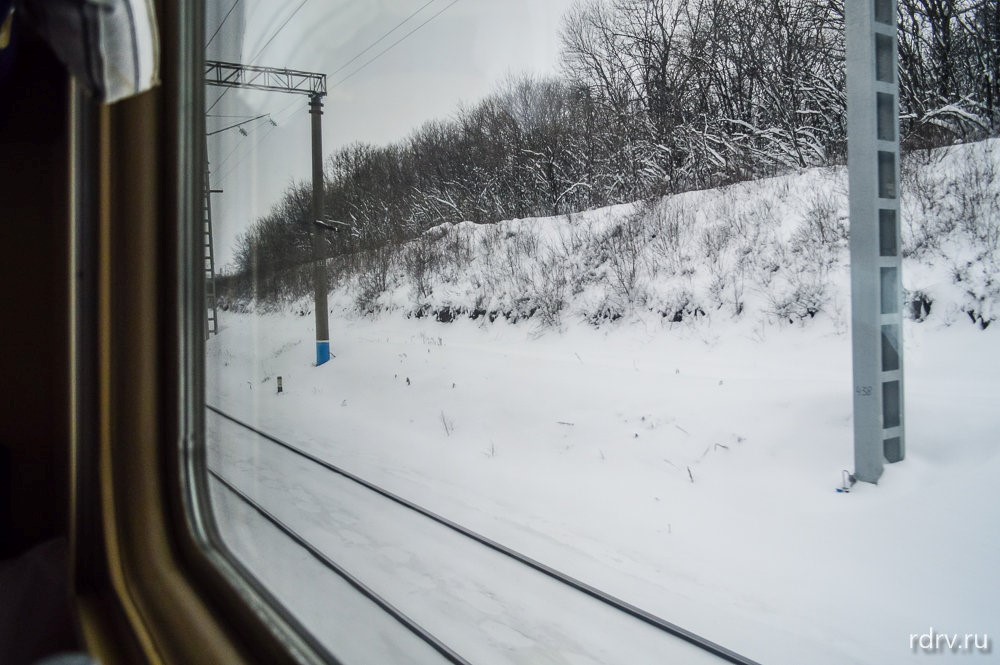 Зима из окна поезда